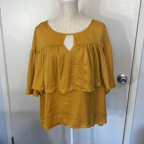 Jennifer Lopez Tops - Jennifer Lopez Short Sleeve Blouse Shirt Ruffles Yellow Women’s Size XL